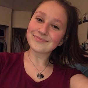 Meet your Posher, Victoria